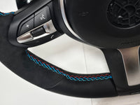 Volante M Linha Azul BMW M3 M Performance para E87 E81 E82 E90 E92 E91 X5 X6 e70 | Upgrade Interior Esportivo OEM