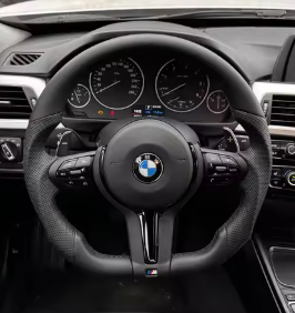 Volante em couro da Série M para BMW M3 M5 F20 F22 F23 F30 F33 F34 X1 F48 X5 F15 X3 F25 F80 E90 E70 E84 com borboletas no volante